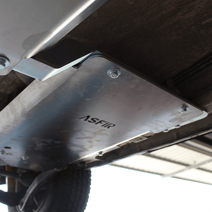 Suzuki Grand Vitara Transmission, Transfer Case & Fuel Skid Plate