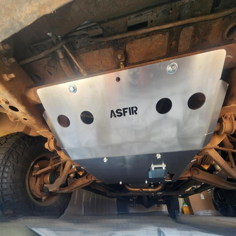 Chevrolet Silverado/Suburban 2500 HD & GMC Sierra 2500 HD Front Skid Plate