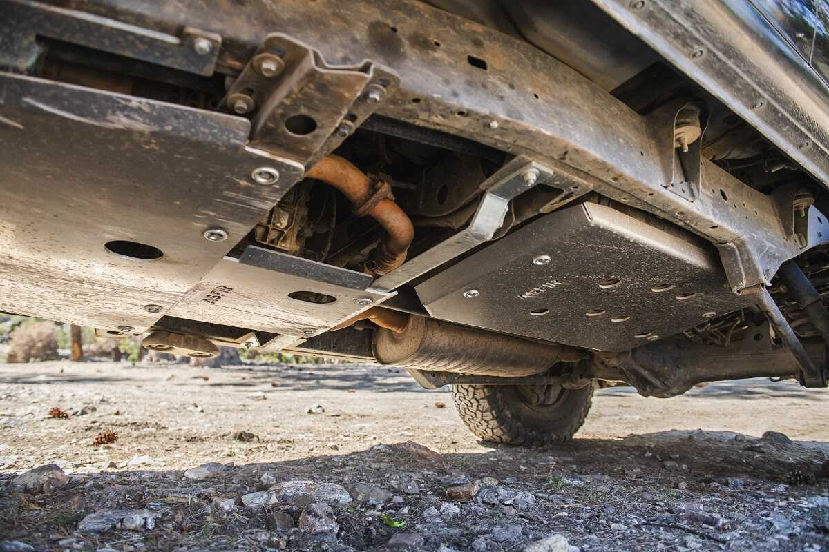 Toyota Land Cruiser 100 / LX 470 Skid Plate (4 Pcs)