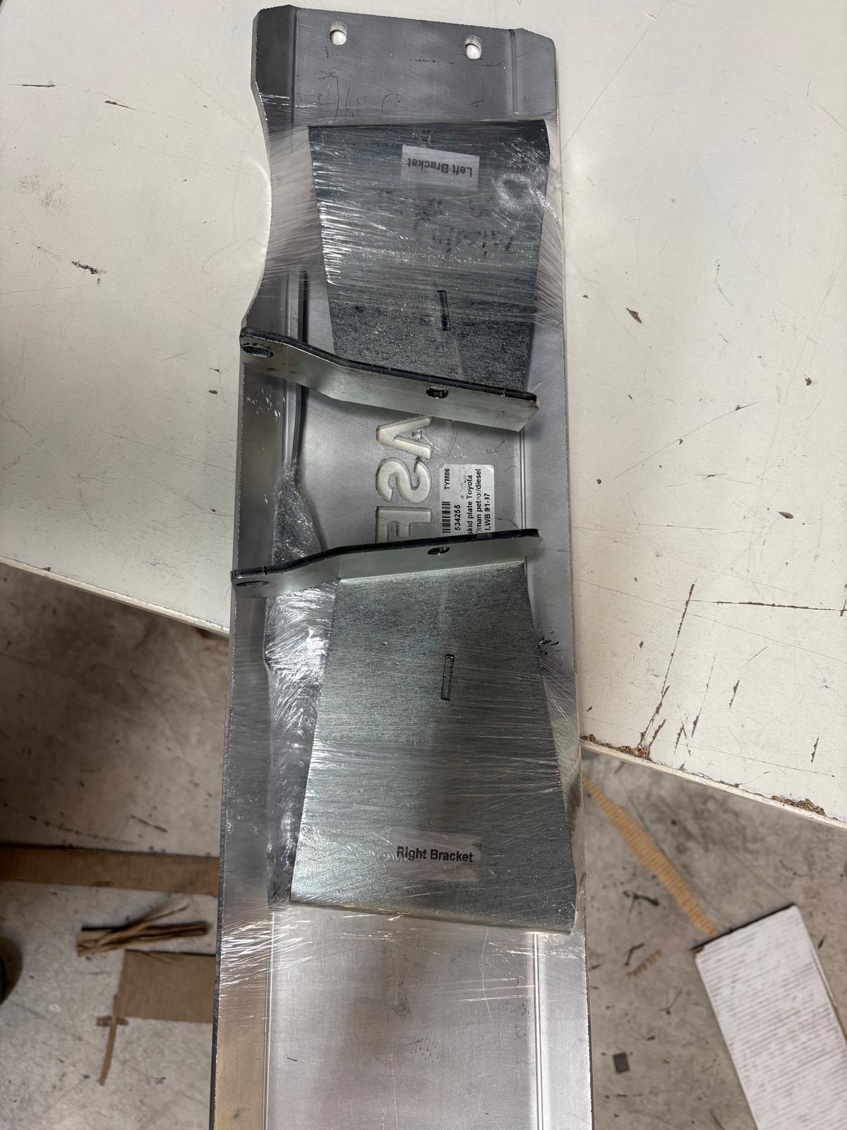 Toyota Land Cruiser 80 Engine Skid Plate - Items
