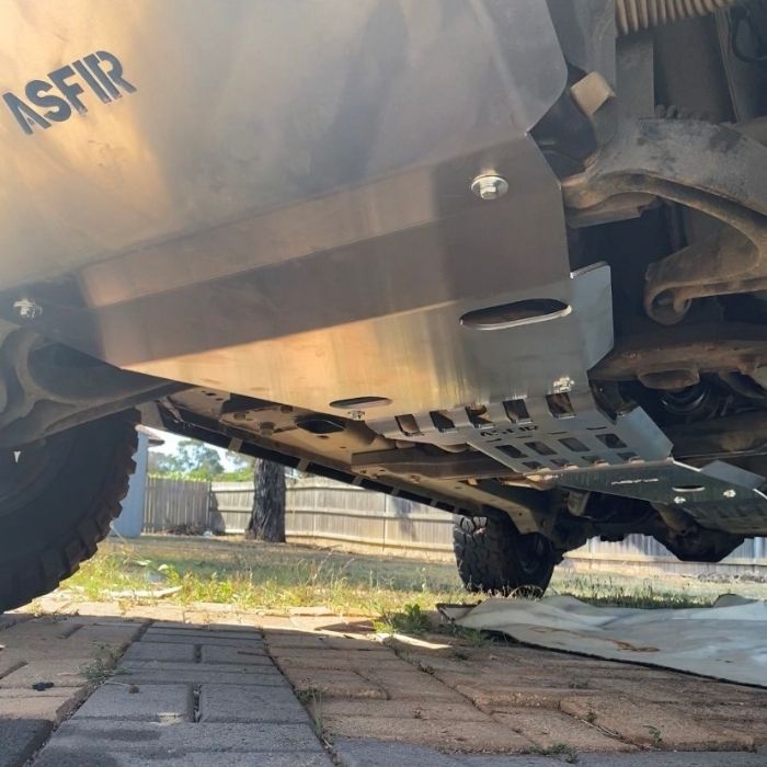 Jeep Grand Cherokee / Commander Transfer Case Skid Plate