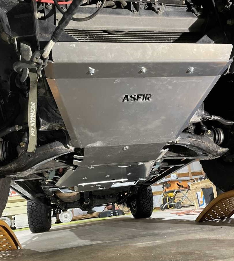 Toyota Land Cruiser 100 / LX 470 Skid Plate (3 Pcs)