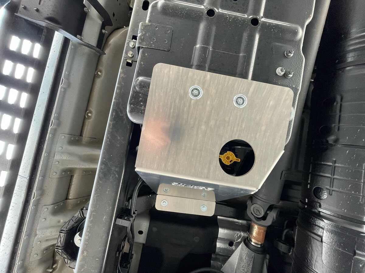 Ford F-250/F-350 Fuel Filter Skid Plate