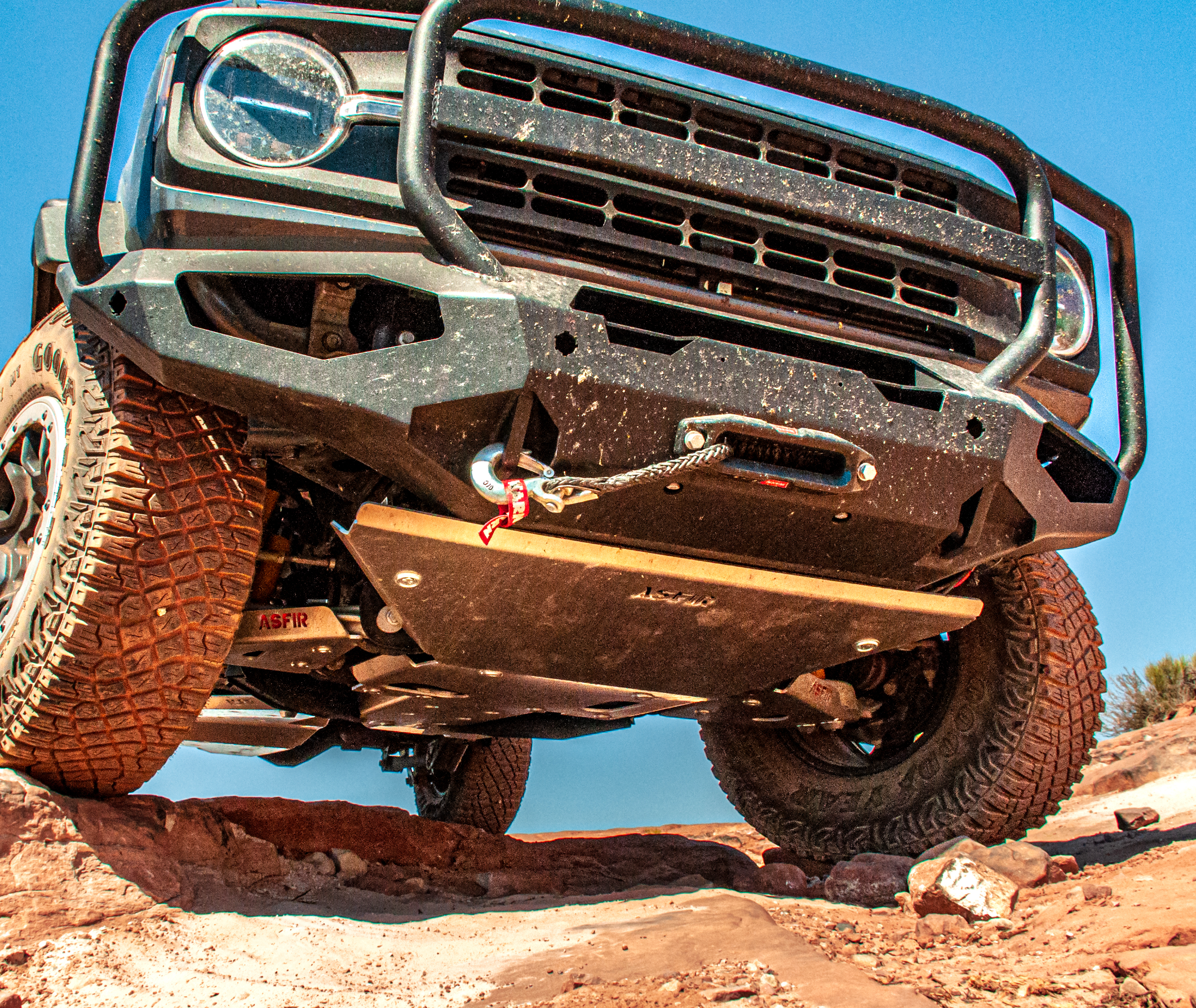 Bronco Starter Off-Road Protection Package (Modular Bumper with Stabilizer Bar Disconnect)